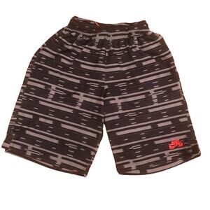 YouTh Nike SB Skateboarding shorts Size M